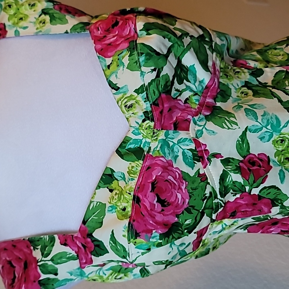 New Pinup Girl Clothing Varla floral roses white pink green Pin Up top XL NWT